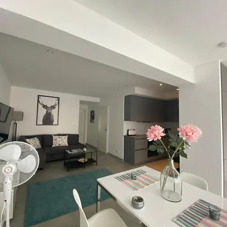 Apartment Spanien Flair Mitten In 3